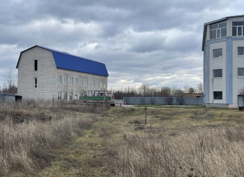 Продаж виробничого комплексу 4340 м2 з ділянкою 6,3 га, Київська область, Баришівка